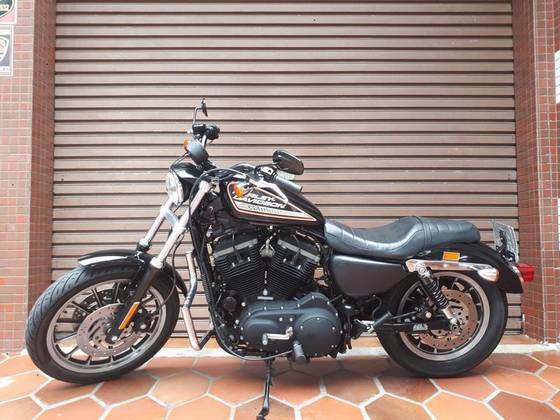 HARLEY-DAVIDSON SPORTSTER XL 883 